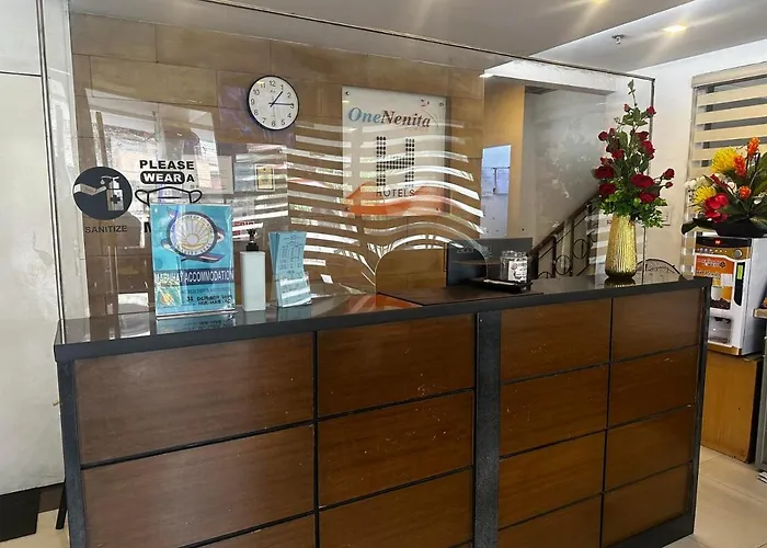 酒店 H Powered By Cocotel 马尼拉
