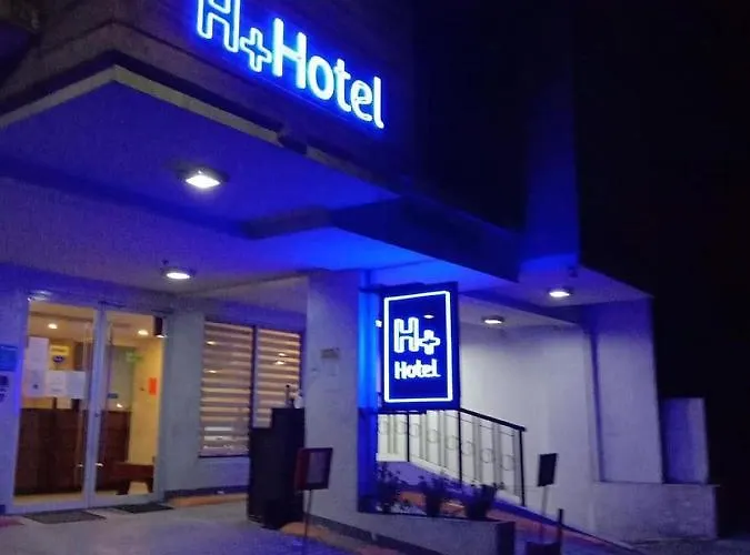 酒店 H Powered By Cocotel 3*